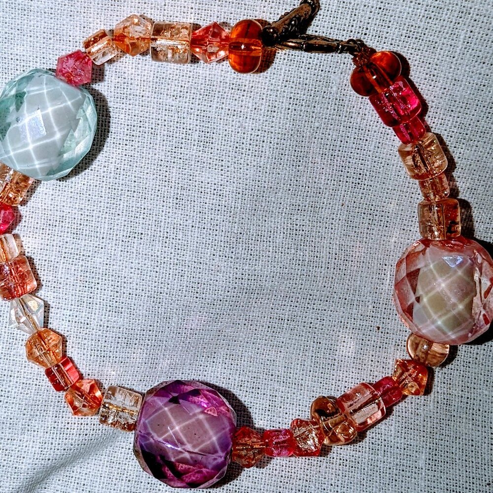New glass bead bracelet
